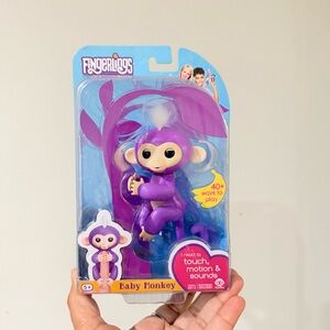 Fingerlings Interactive Mia Purple Baby Monkey by WowWee